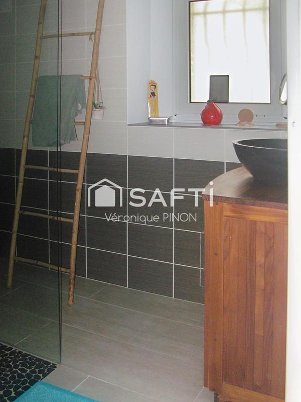 Maison - 140 m² - 7 pièces