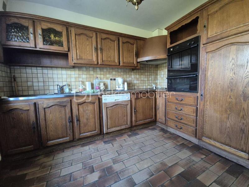 Maison traditionnelle - 90 m² - 4 pièces