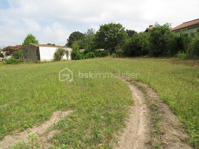 Terrain - 819 m²
