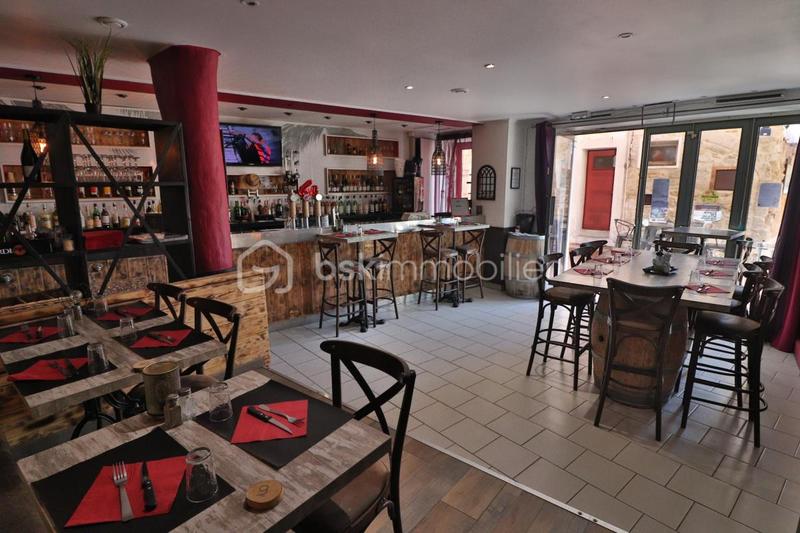 Appartement - 366 m² - 2 pièces