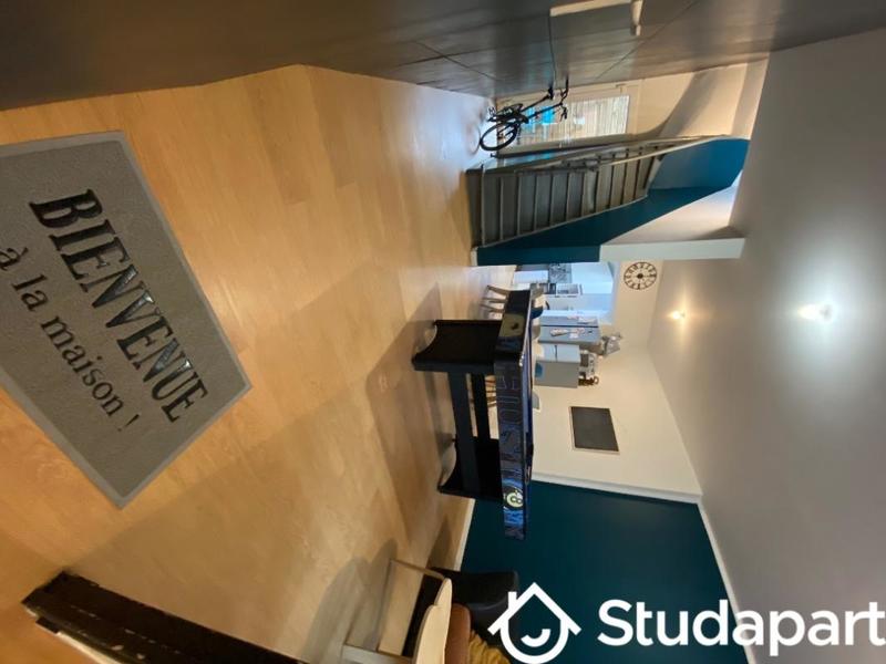 Chambre - 9 m² - 1 pièce