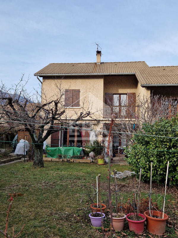 Maison - 121 m² - 5 pièces