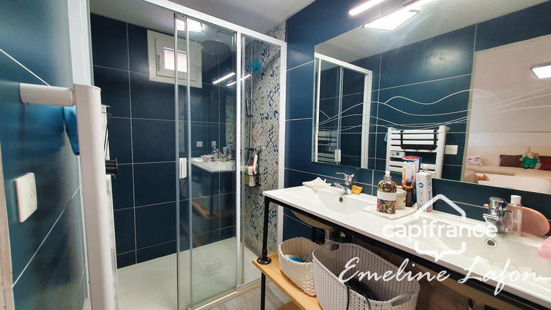 Maison - 196 m² - 8 pièces