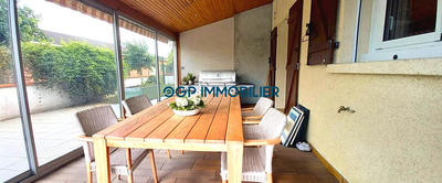 Maison traditionnelle - 178 m² - 7 pièces