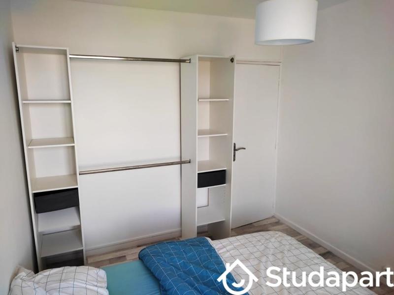 Chambre - 11 m² - 1 pièce