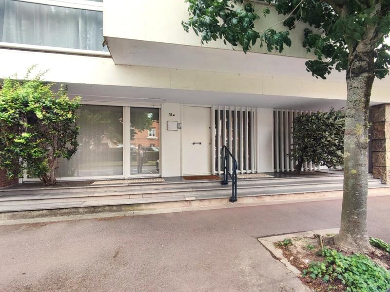 Local d'activités - 108 m²