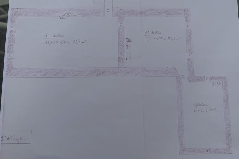 Maison - 271 m² - 14 pièces