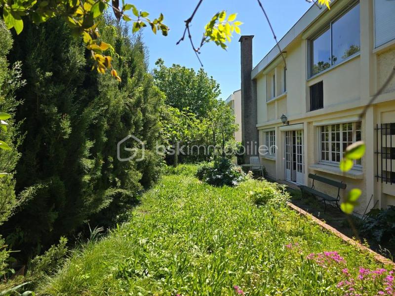 Maison - 160 m² - 7 pièces