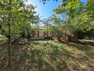 Maison - 180 m² - 9 pièces