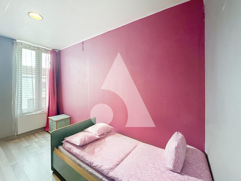 Maison - 89 m² - 6 pièces