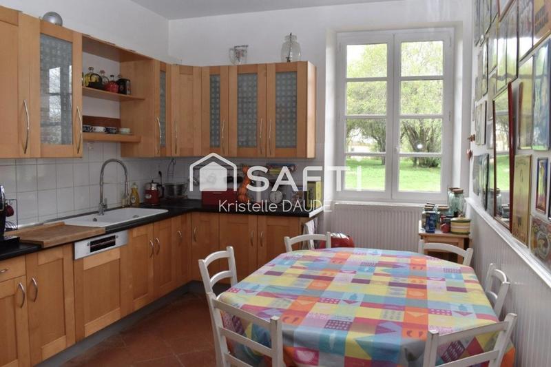 Maison de maîtres - 241 m² - 8 pièces