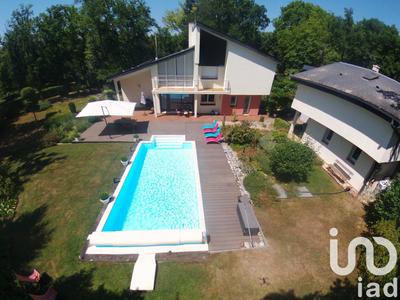 Maison de maîtres - 217 m² - 8 pièces