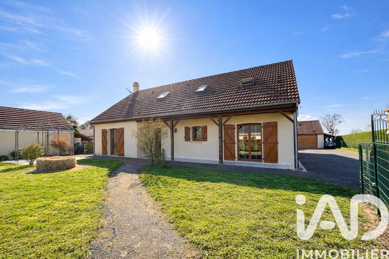 Maison - 163 m² - 6 pièces