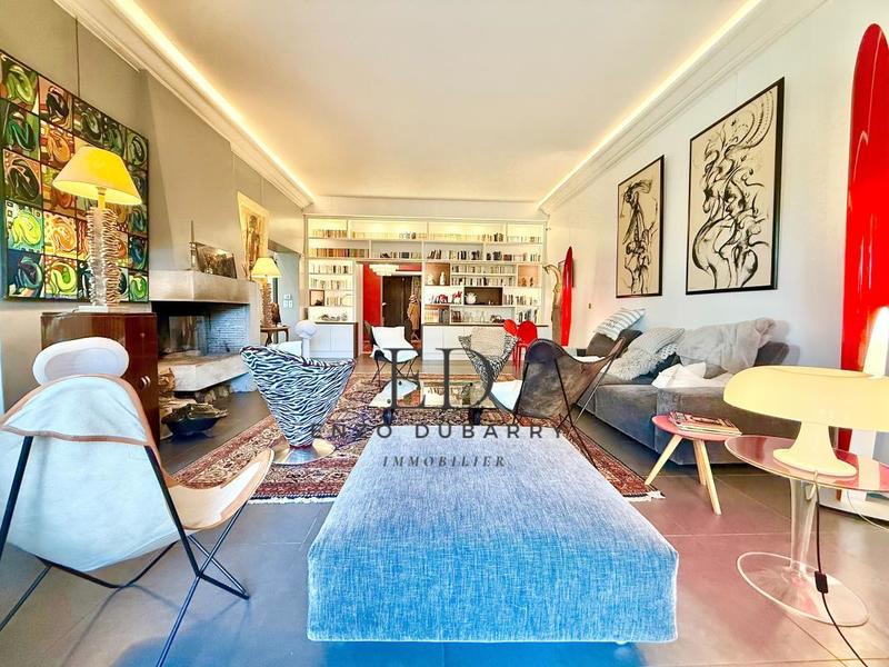 Appartement - 167 m² - 5 pièces