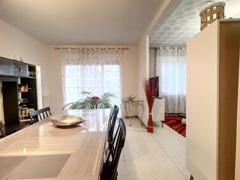 Appartement - 76 m² - 4 pièces