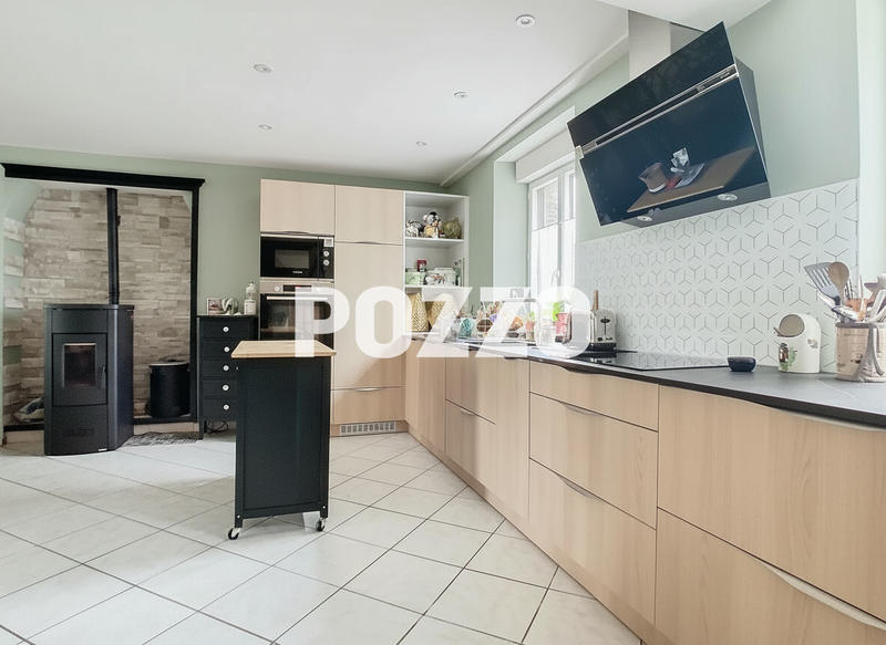 Maison - 96 m² - 5 pièces