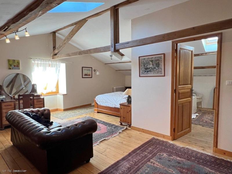 Maison ancienne - 199 m² - 7 pièces