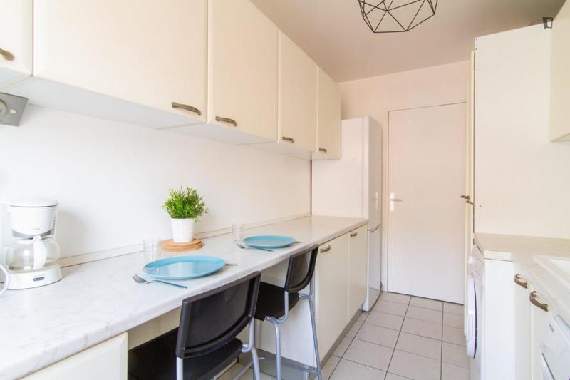 Chambre - 12 m² - 4 pièces