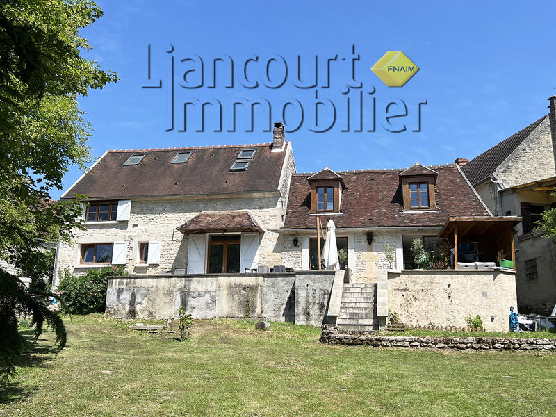 Maison - 144 m² - 6 pièces