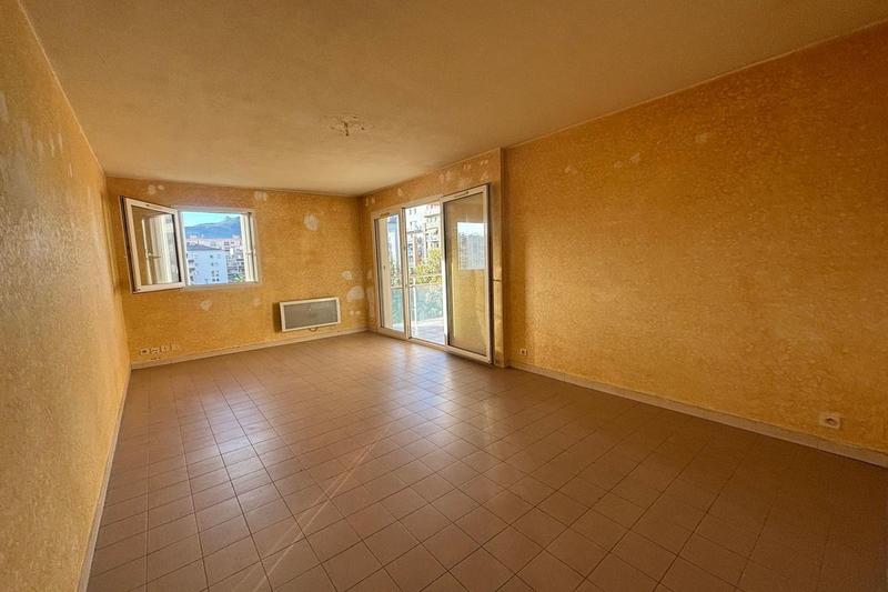 Appartement - 71 m² - 3 pièces