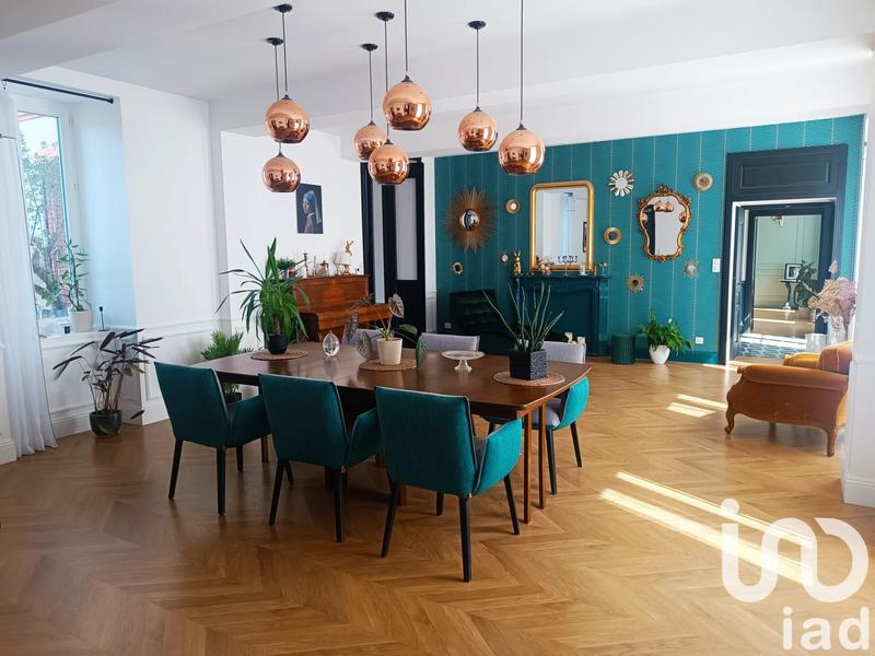 Maison - 350 m² - 7 pièces