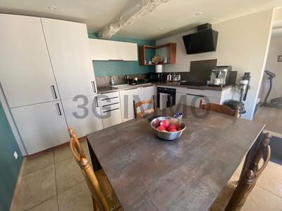 Villa - 199 m² - 10 pièces