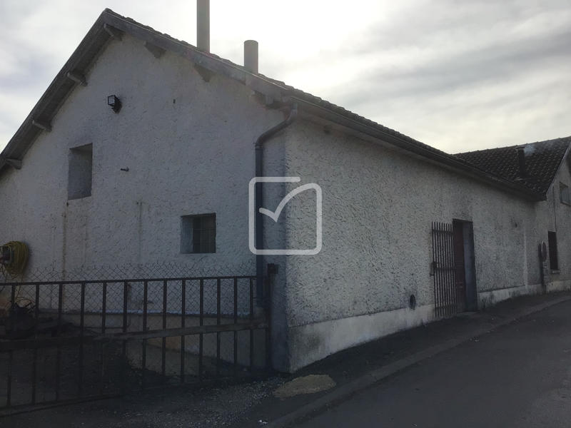 Maison - 244 m² - 12 pièces