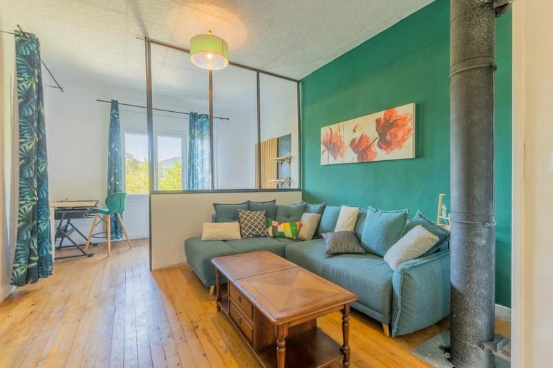 Maison ancienne - 195 m² - 7 pièces