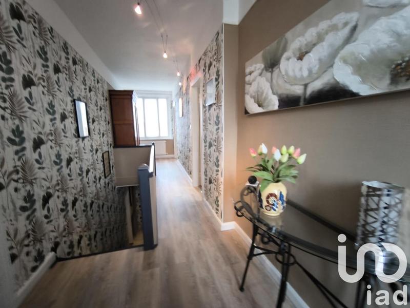 Maison - 215 m² - 8 pièces