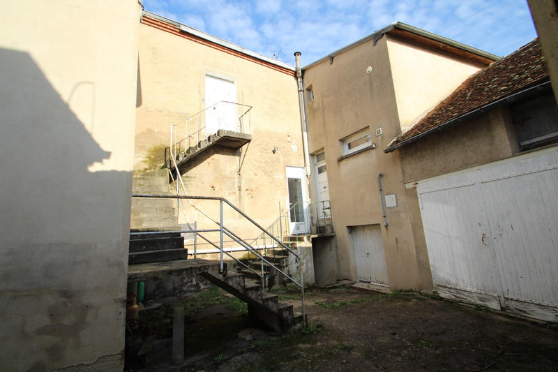 Propriété - 264 m² - 8 pièces