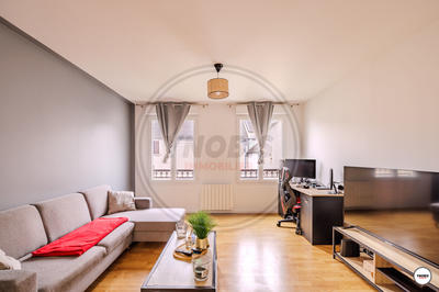 Appartement - 49 m² - 2 pièces