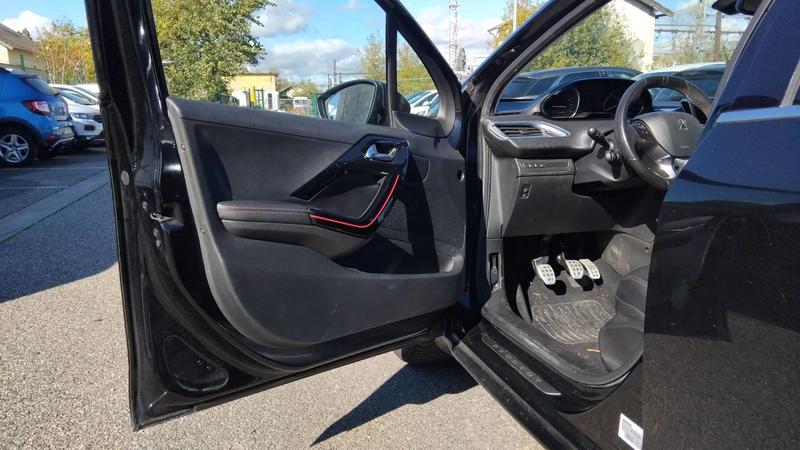 Peugeot 208 I 1.2 PureTech 110 Gt-Line