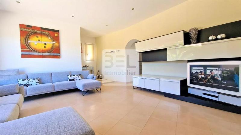 Villa - 168 m² - 5 pièces