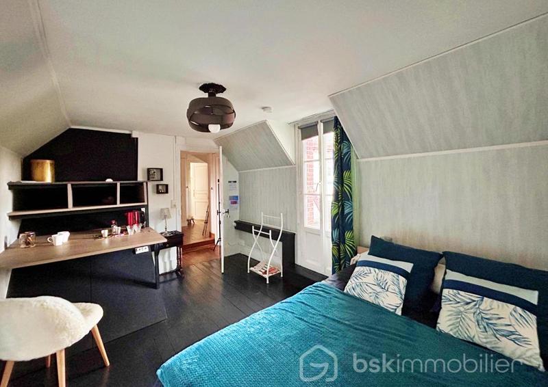 Propriété - 487 m² - 22 pièces