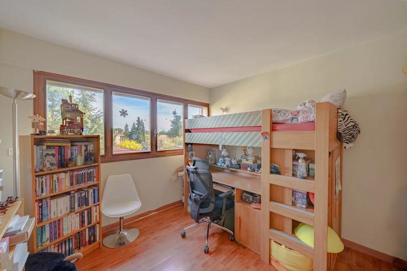 Appartement - 100 m² - 4 pièces