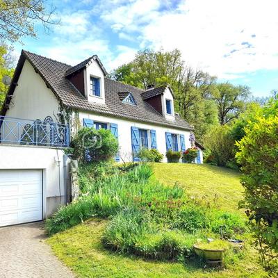 Maison - 192 m² - 6 pièces