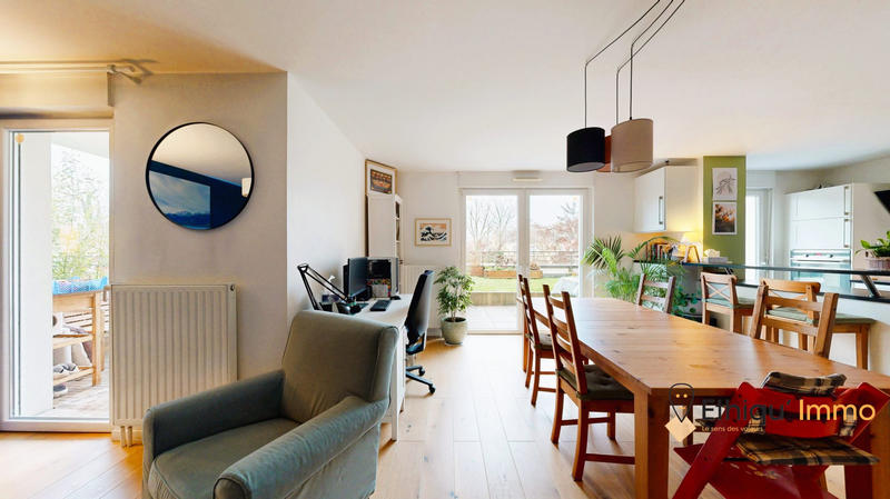 Appartement - 86 m² - 4 pièces