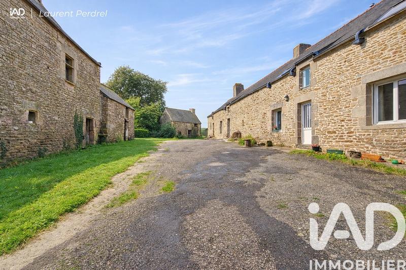 Maison - 140 m² - 7 pièces