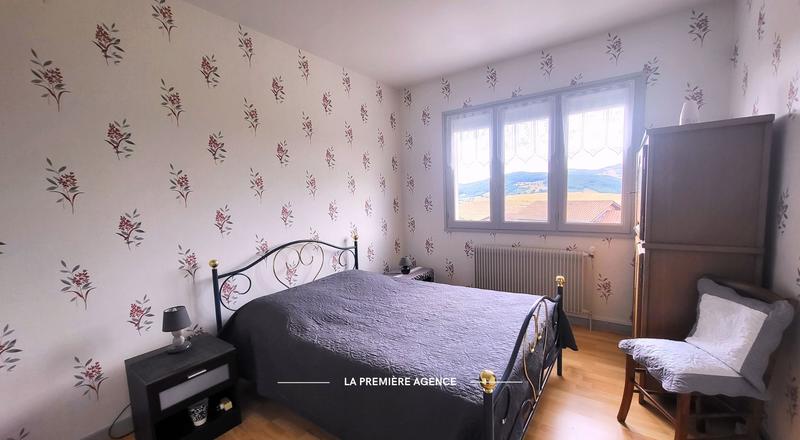 Maison traditionnelle - 156 m² - 6 pièces