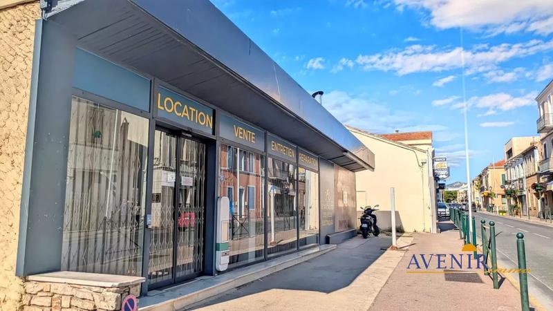 Local commercial - 116 m² - 1 pièce