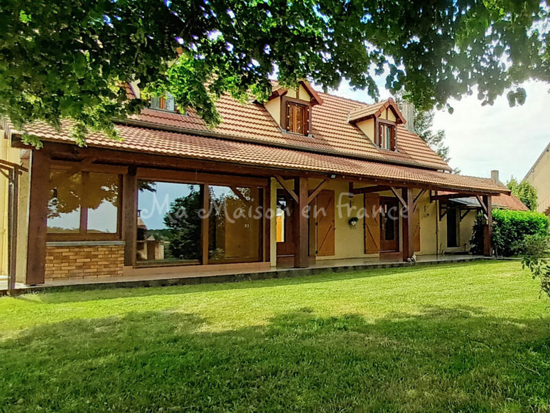 Maison - 144 m² - 6 pièces