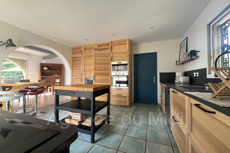 Maison - 186 m² - 7 pièces