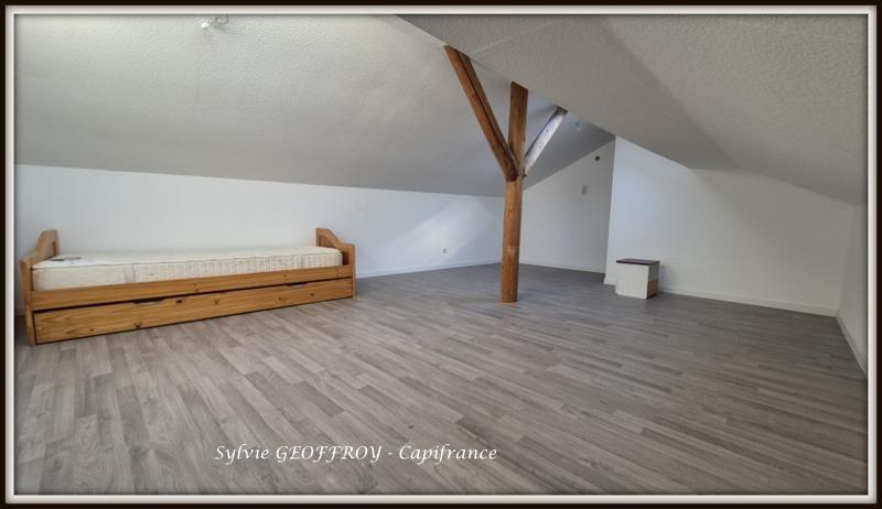 Immeuble - 108 m² - 6 pièces