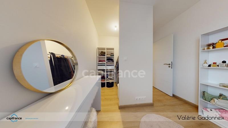 Maison - 96 m² - 5 pièces