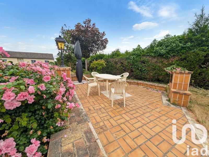 Maison - 99 m² - 5 pièces