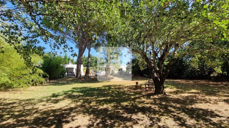 Villa - 255 m² - 8 pièces