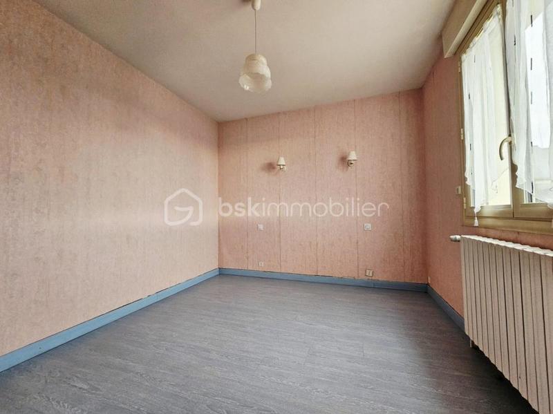 Maison traditionnelle - 140 m² - 6 pièces