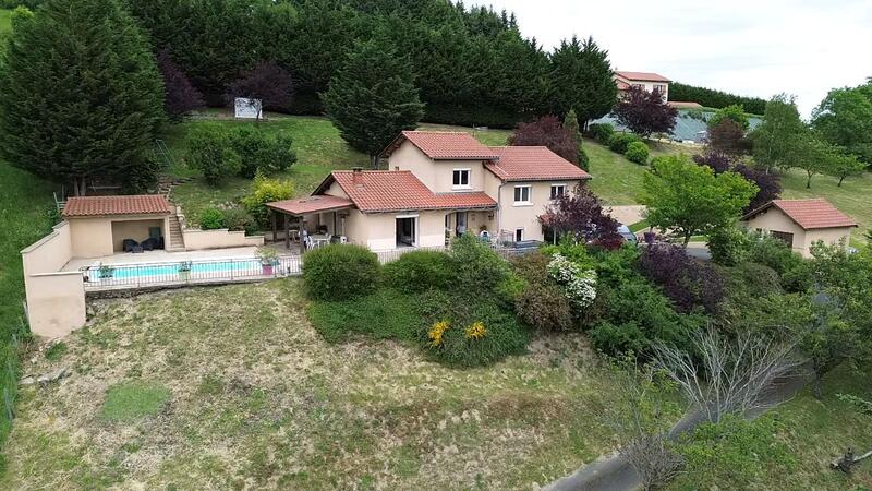 Maison - 176 m² - 5 pièces