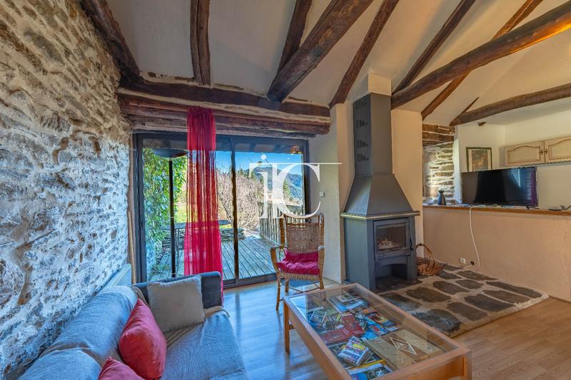 Propriété - 296 m² - 14 pièces