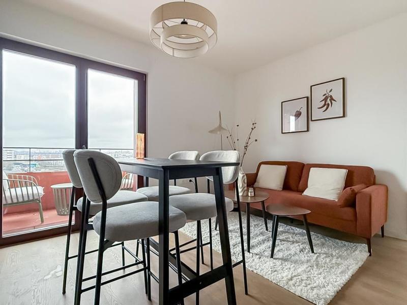 Chambre - 11 m² - 1 pièce